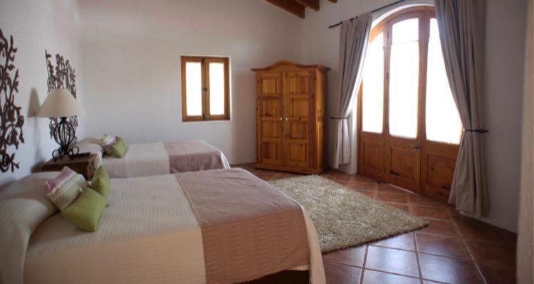 La Casona De Los Colibries El Pueblito  Esterno foto