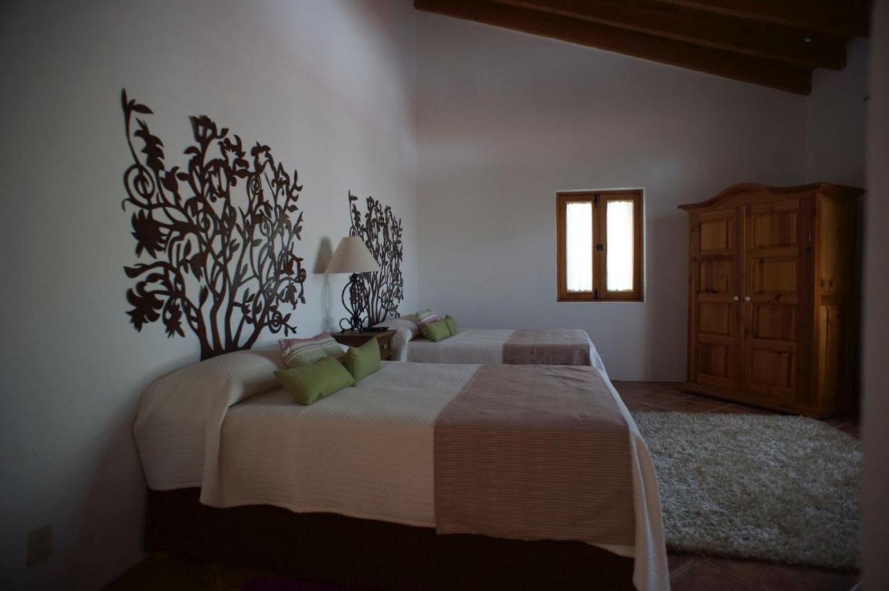 La Casona De Los Colibries El Pueblito  Esterno foto
