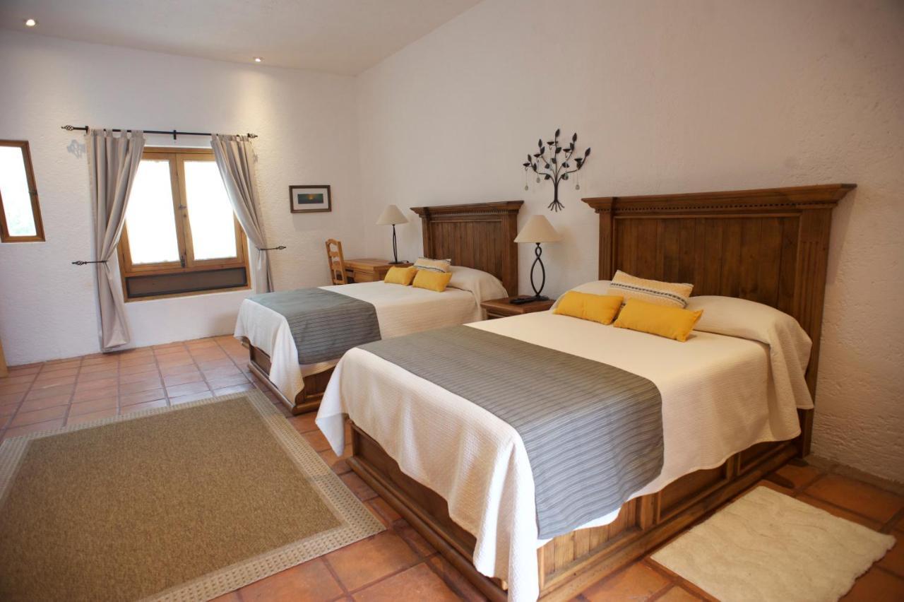 La Casona De Los Colibries El Pueblito  Esterno foto