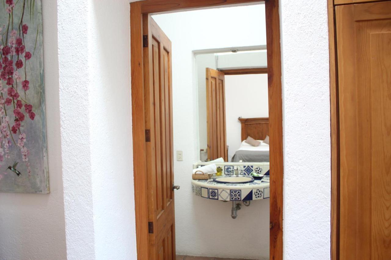 La Casona De Los Colibries El Pueblito  Esterno foto
